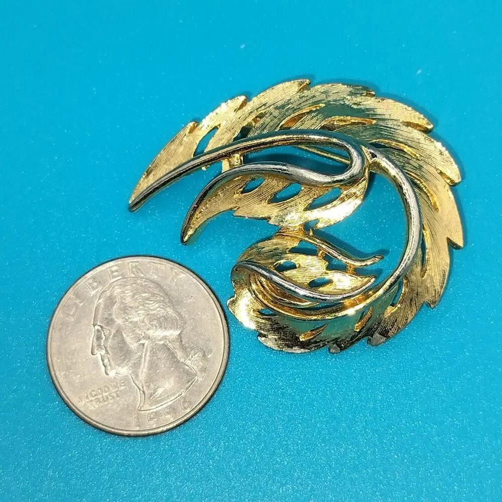 Vintage Gold Tone & Silver Tone Leaf Feather Swirl Brooch Pin Mid Century Style